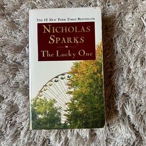 The Lucky One by Nicholas Sparks Paperback Book